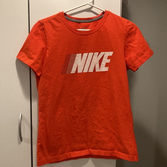 Nike slim fit tshirt - Picture 2 of 5